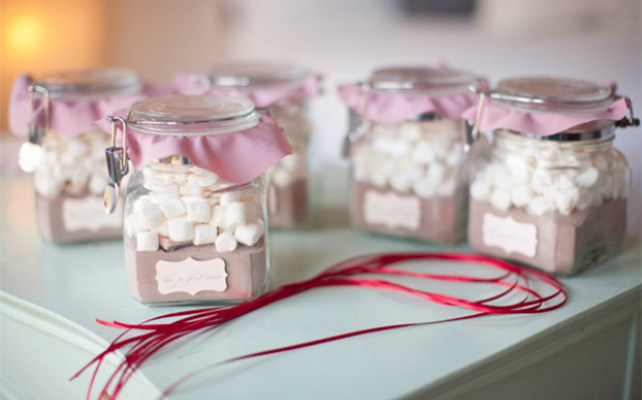 Вдохновение: бонбоньерки для гостей на свадьбе